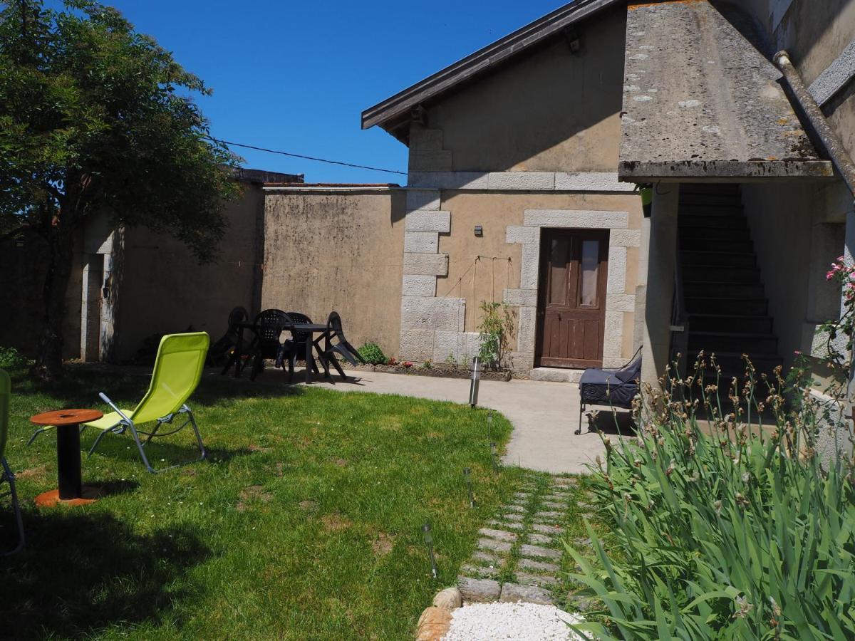 Le Gite Du Haut Châtillon-la-Palud Exteriör bild